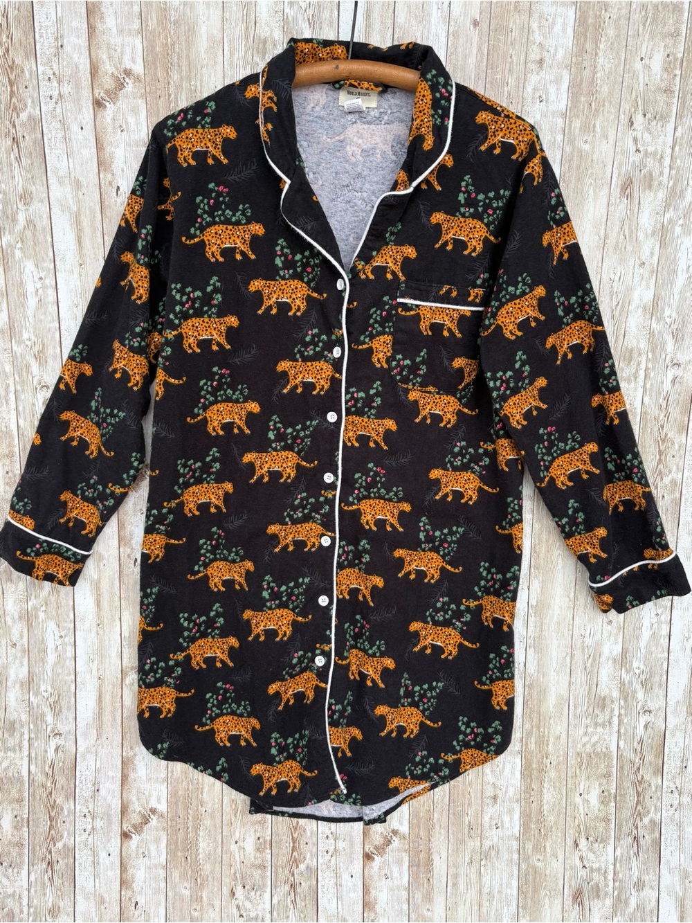 World Market S/M Animal Leaf Print Sleep Shirt
